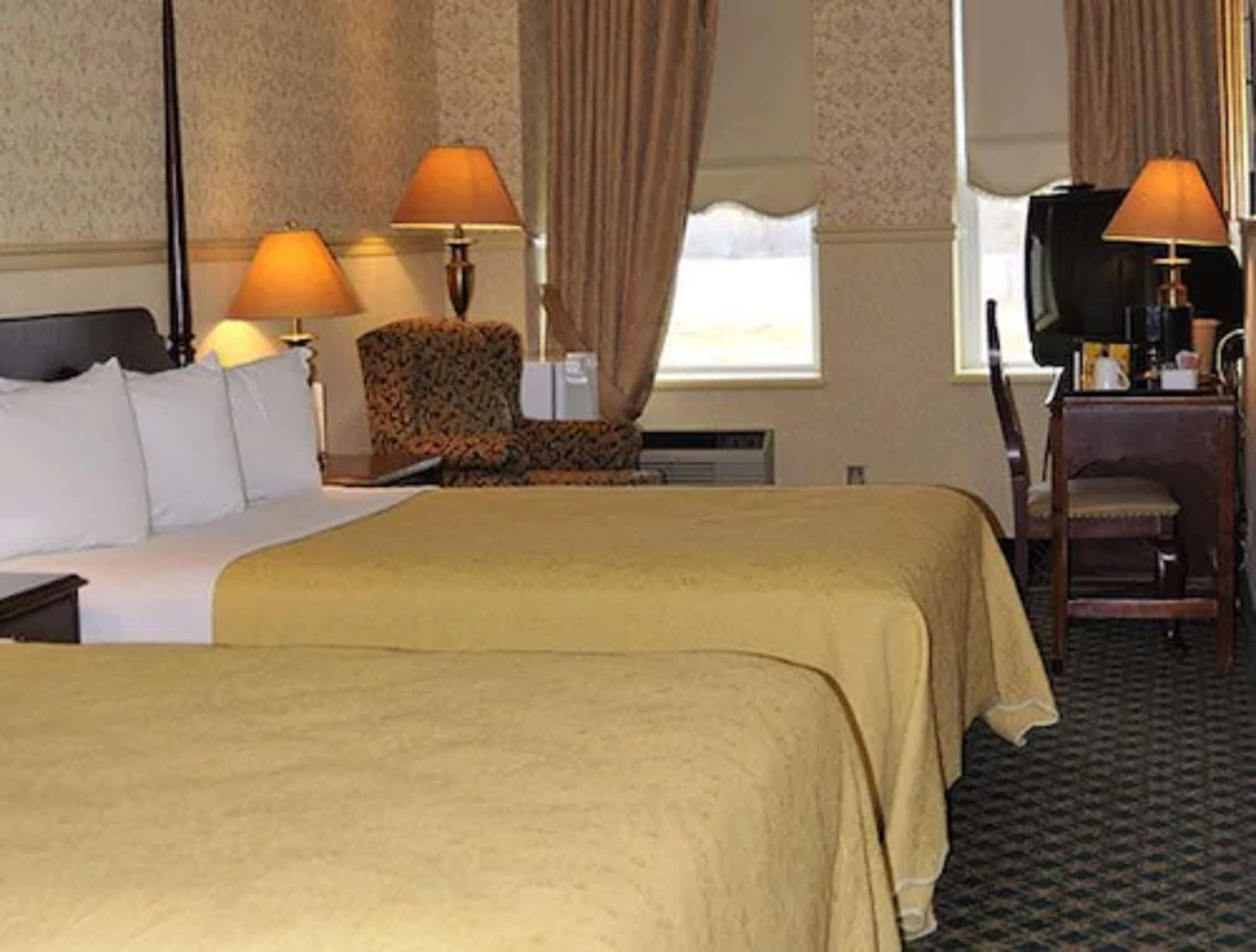 Auberge Монтебелло Экстерьер фото