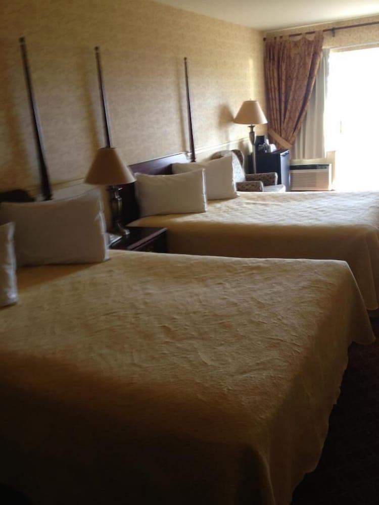 Auberge Монтебелло Экстерьер фото