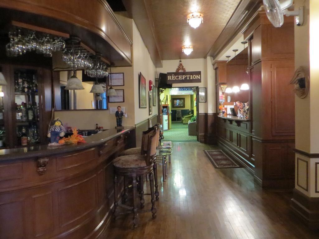 Auberge Монтебелло Экстерьер фото